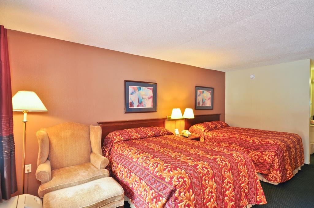 Motel Country Hearth & Marietta 2*