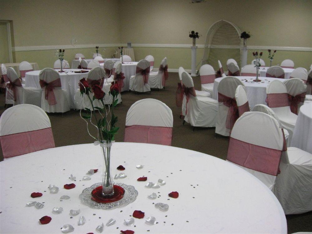 Country Hearth & Marietta Motel 2*