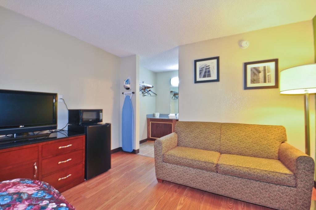 Motel Country Hearth & Marietta 2*